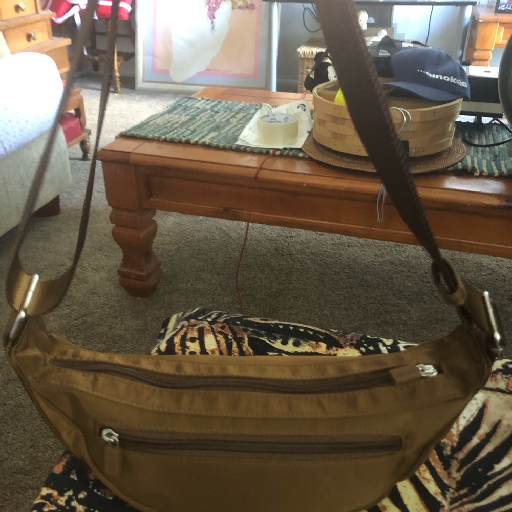 HKWP Rust Nylon Adjustable Crossbody Bag - Picture 4 of 8